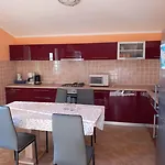 Apartment Family Nelly Vir